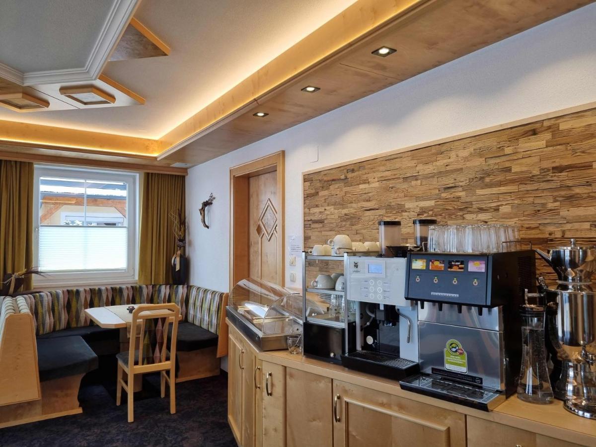 Hotel Garni Corinna Ischgl Exterior foto
